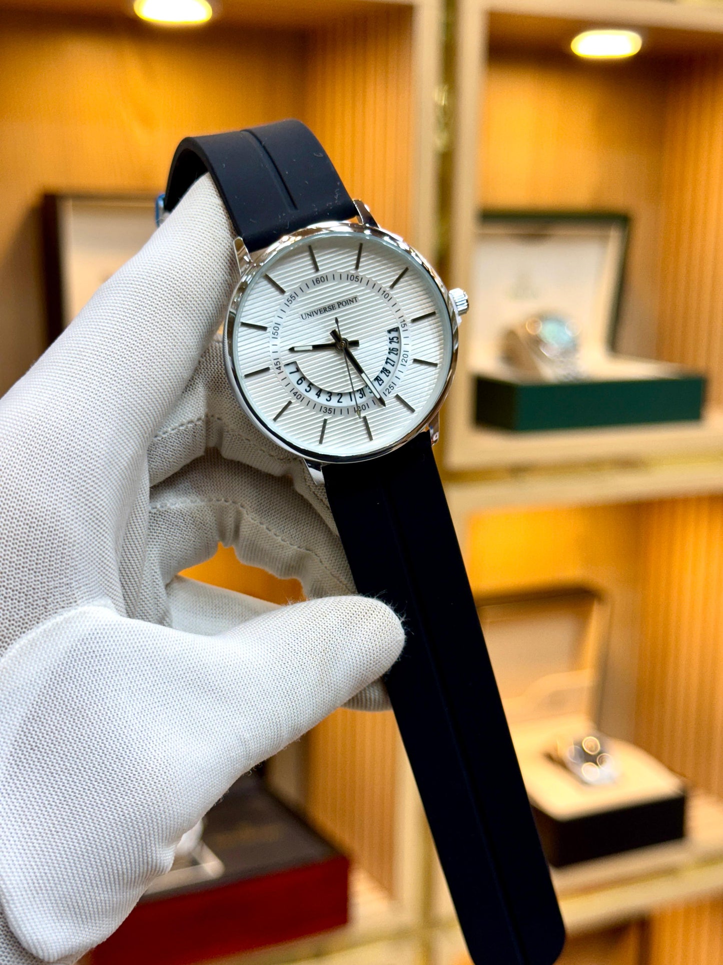 U.P (Original) – Quartz Men’s Watch with Magnetic Lock Strap