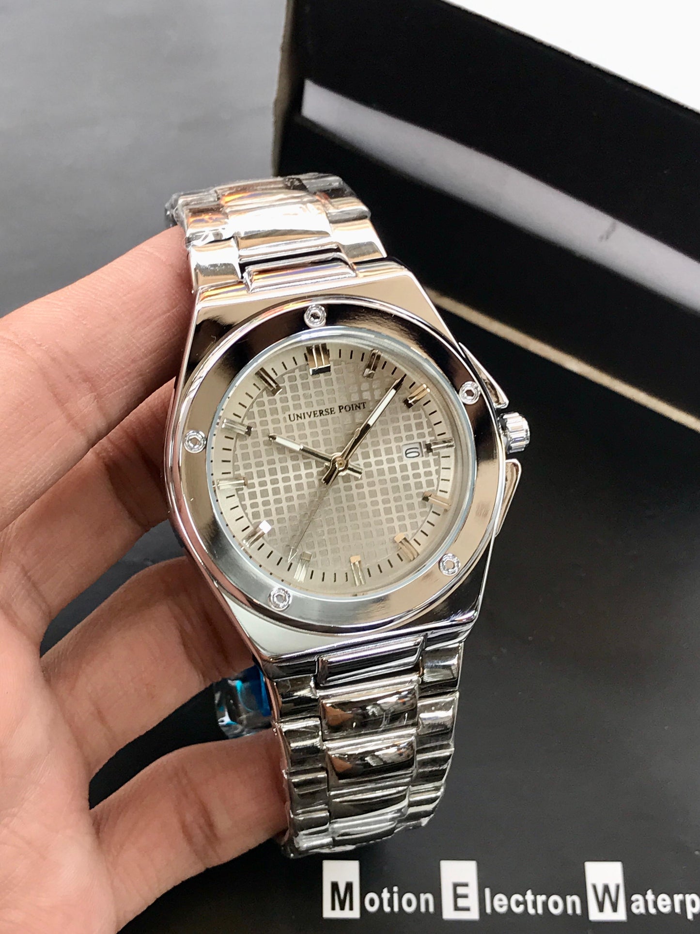 UNIVERSE POINT Original Watch – Men’s Collection | 13 Colors Available